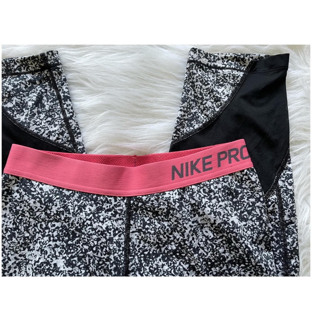 Nike Pro Workout Pants - Picture 2 of 4